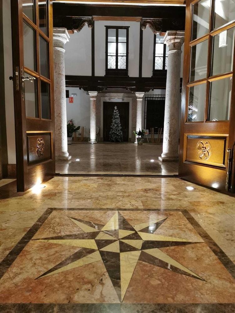 Hotel Qb Almagro Centro ภายนอก รูปภาพ